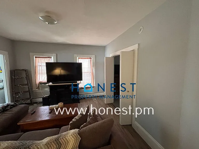 9 High St #2A — Photo 11