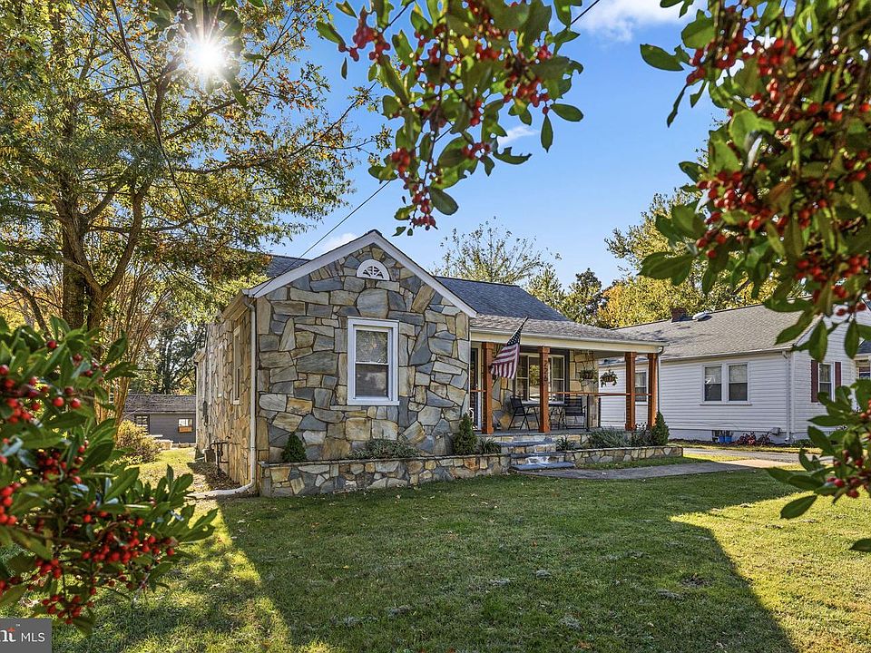 226 Hillcrest Dr, Fredericksburg, VA 22401 | Zillow
