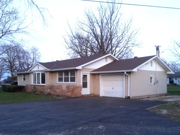304 E Beech St, Piper City, IL 60959