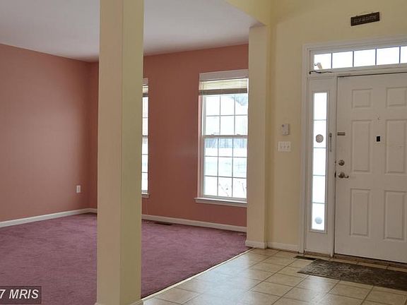 5th image of 46113 W Westbury Blvd