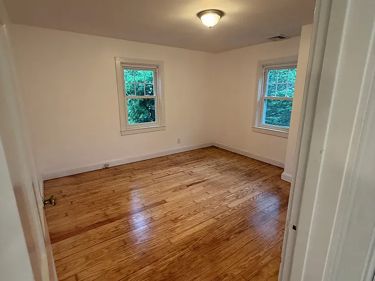 9 Palmer Ave — Photo 13