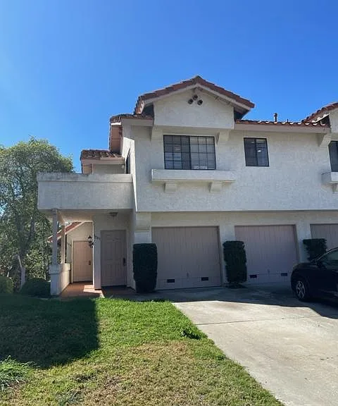 3045 Corte Trabuco — Photo 2