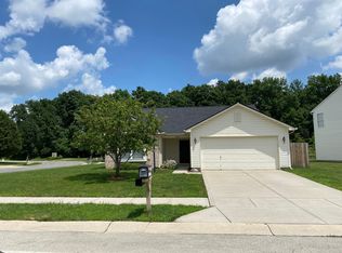12305 Sagamore Woods Dr, Fishers, IN 46037