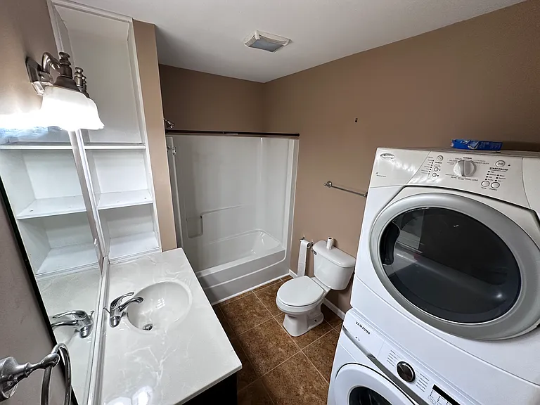 530 N 12th St #1/2 — Photo 3