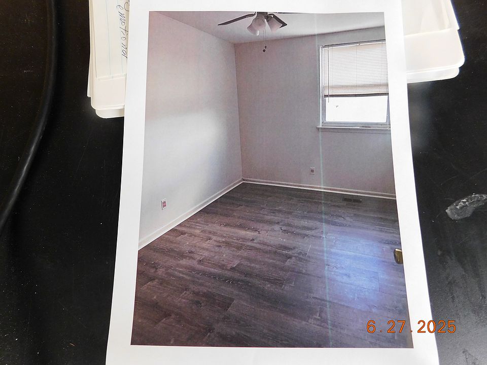 2nd image of 10068 Jeanes St Floor 2