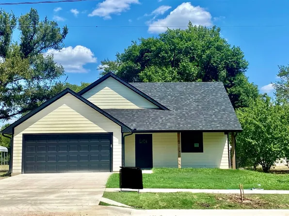 1308 Cedar St, Bonham, TX 75418