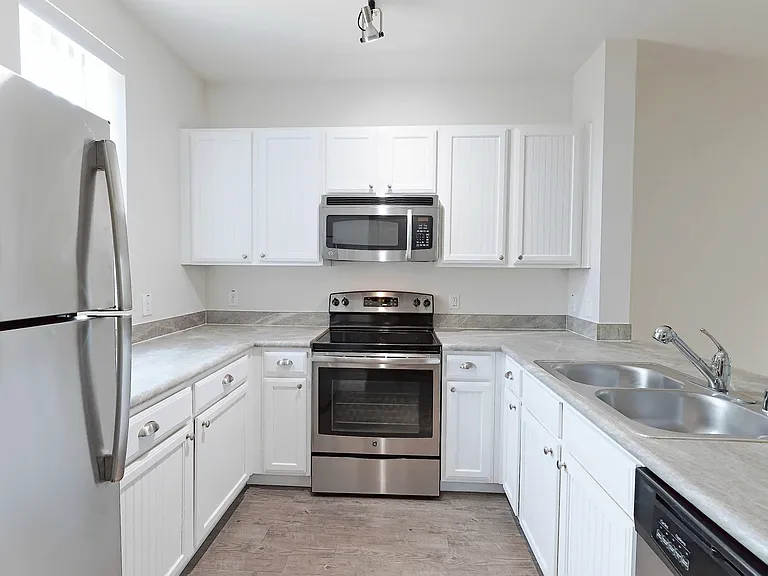 The District At Cypress Waters - Parson's Green — Photo 166