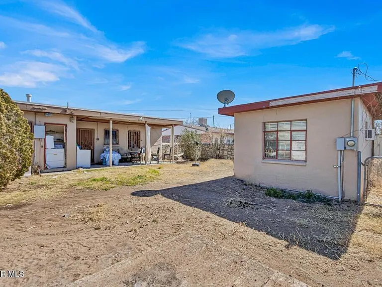 1309 Zuni Pl — Photo 17