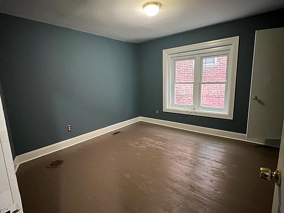 2nd image of 60 Madison Ave
