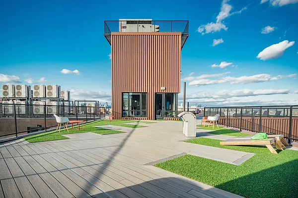 Rented by Nooklyn NYC LLC | media 106