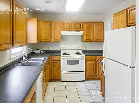 3rd image of 2213 Waverly Way