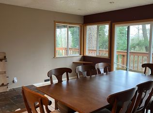 9825 SW Day Rd, Sherwood, OR 97140