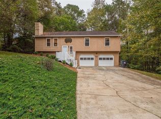512 Hollow Ct, Woodstock, GA 30189