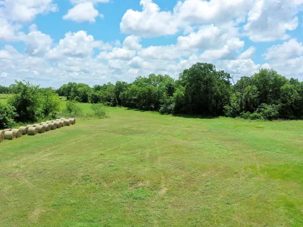 4853 Fm 1428, Madisonville, TX 77864
