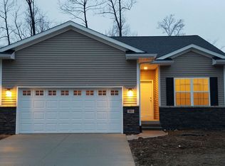 2013 Mackinaw Dr, Iowa City, IA 52245