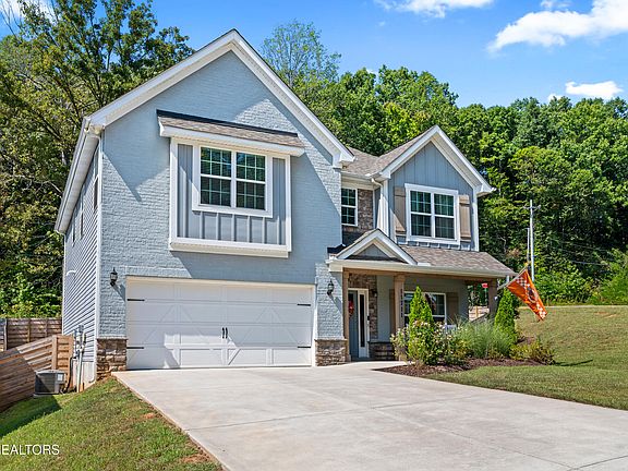 2nd image of 11711 Pepper Ridge Ln