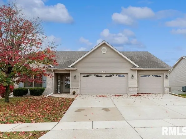 912 Alanah Ln, Clinton, IA 52732