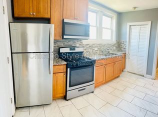 7822 S Kingston Ave #3, Chicago, IL 60649
