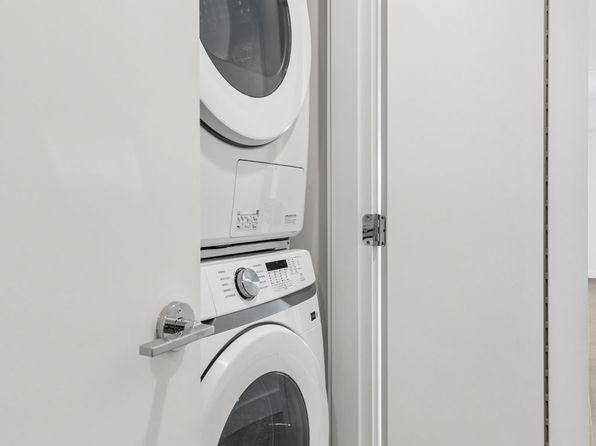 2 bedroom rental in Vancouver — photo 21