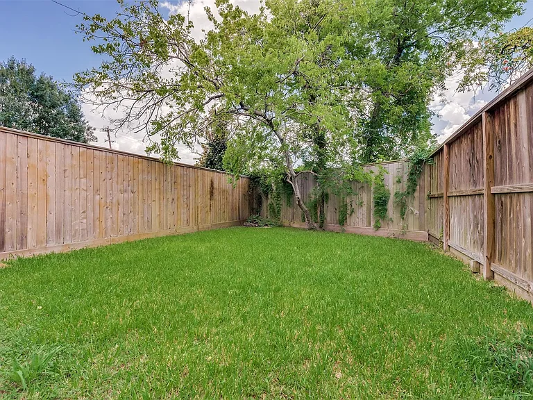 5807 Larkin St — Photo 14