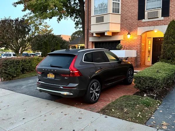 20701 Estates Dr Floor 2, Bayside, NY 11360