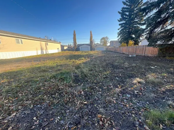 5507 Wagoner Cres, Whitecourt, AB T7S 1A8