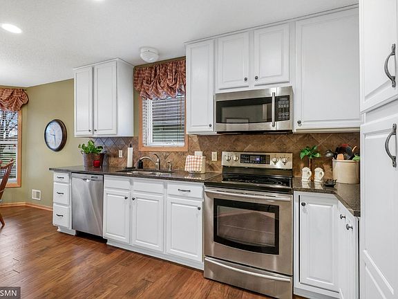 3rd image of 14547 Bloomfield Path