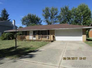 2976 Makley Dr, Lima, OH 45805