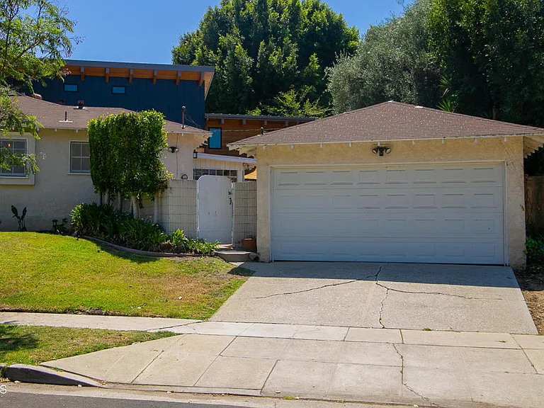 7601 Flight Ave — Photo 31