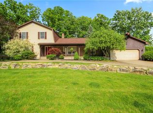 501 Stoneybrook Ln, Canfield, OH