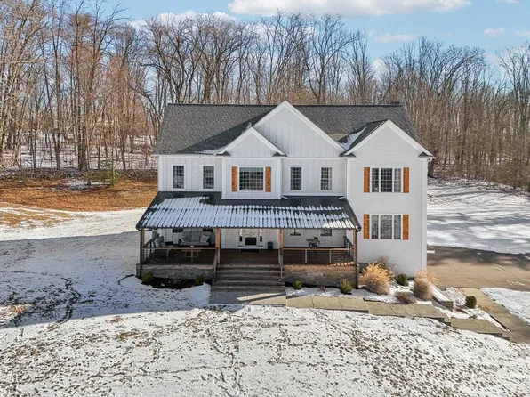 8 Willow Vale Road, Atkinson, NH 03811