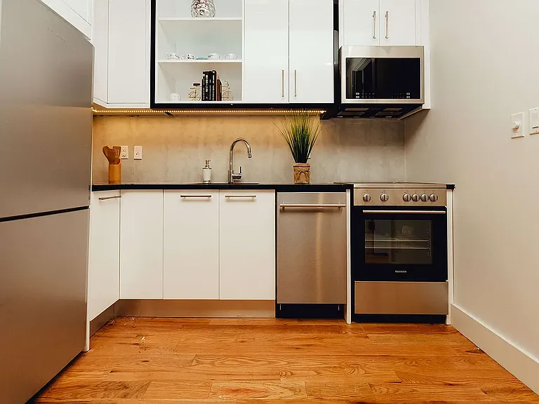 1627 Pacific St #3A — Photo 3