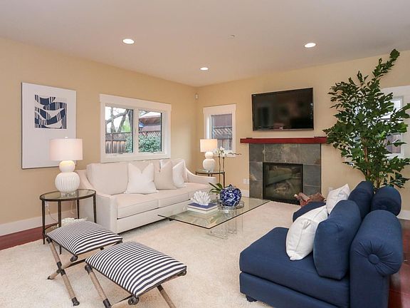 3rd image of 19 Buckthorn Way