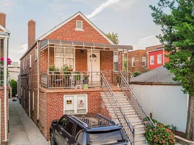 2012 Tomlinson Ave, Bronx, NY, 10461