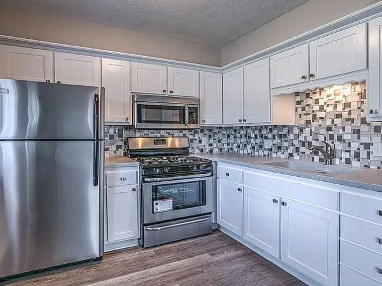 Harrison Place Apartments — Photo 13