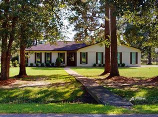 1350 Woodway Blvd, Sour Lake, TX 77659