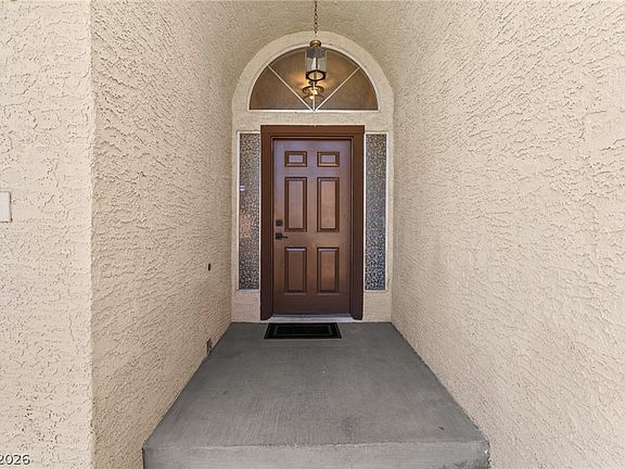 2nd image of 1735 Navarre Ln