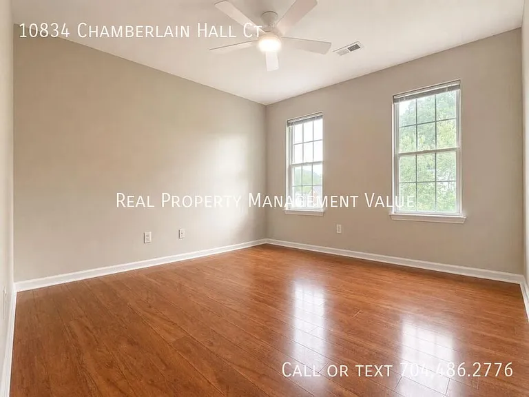 10834 Chamberlain Hall Ct — Photo 14