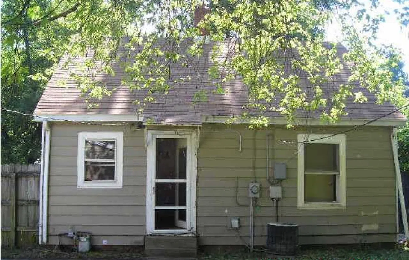 2 bed, 1100 sqft, $745 — Photo 3