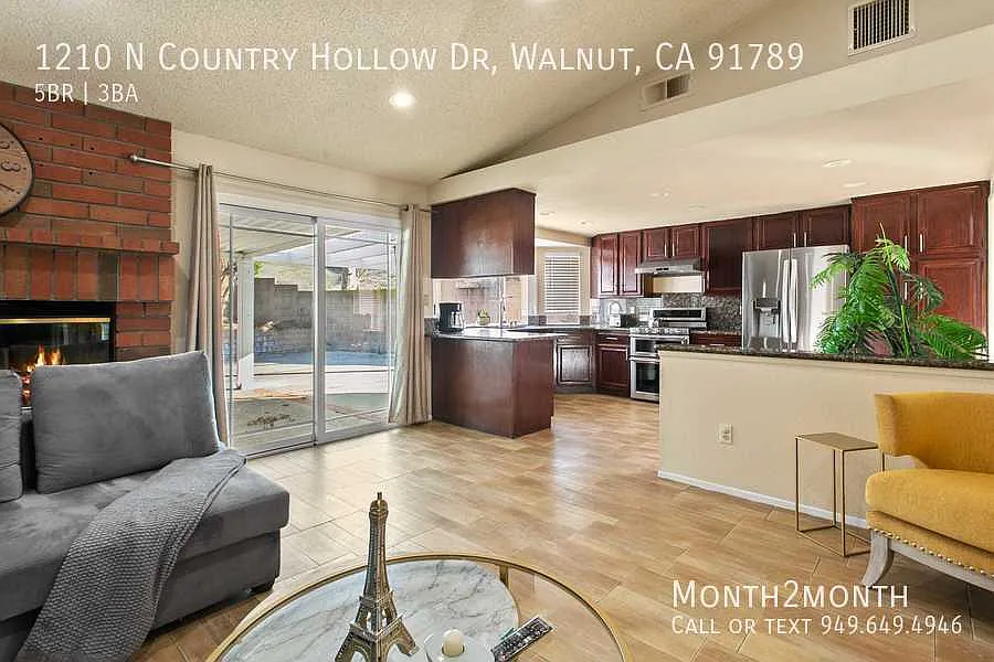 Building Photo - 1210 N Country Hollow Dr