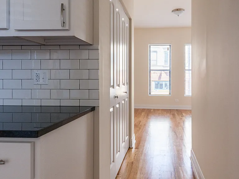 3945-59 N. Janssen Ave. — Photo 27
