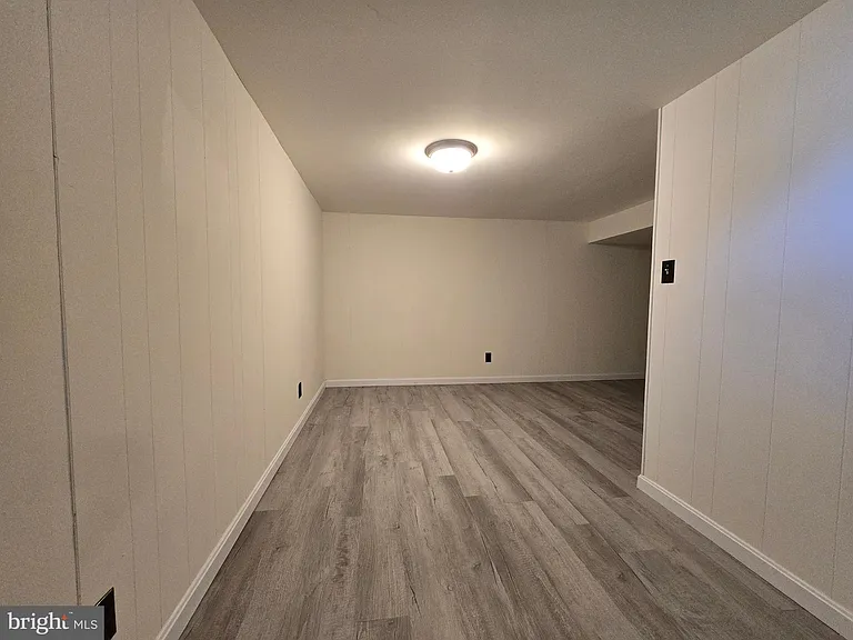 11 Glenwood Dr — Photo 43