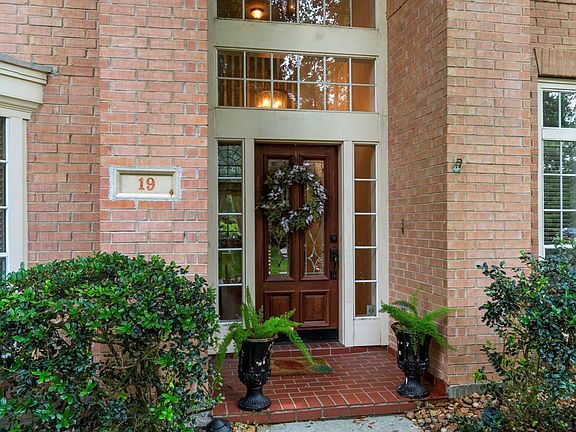 19 Thundercreek, The Woodlands, Tx - Teal Point in Cochrans Crossing.