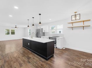 139 5th St, Huntersville, NC 28078