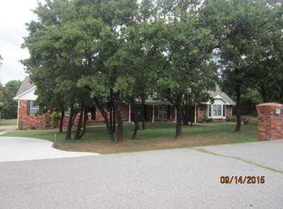 3929 Bent Tree Dr, Edmond, OK 73034