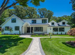 16 Spruce Park, Syosset, NY 11791
