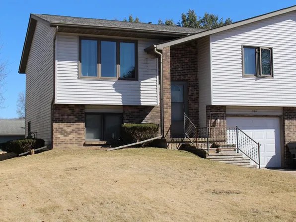 516 Old Indian Trail, Deforest, WI 53532