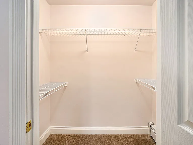 700 Swinehart Rd — Photo 21