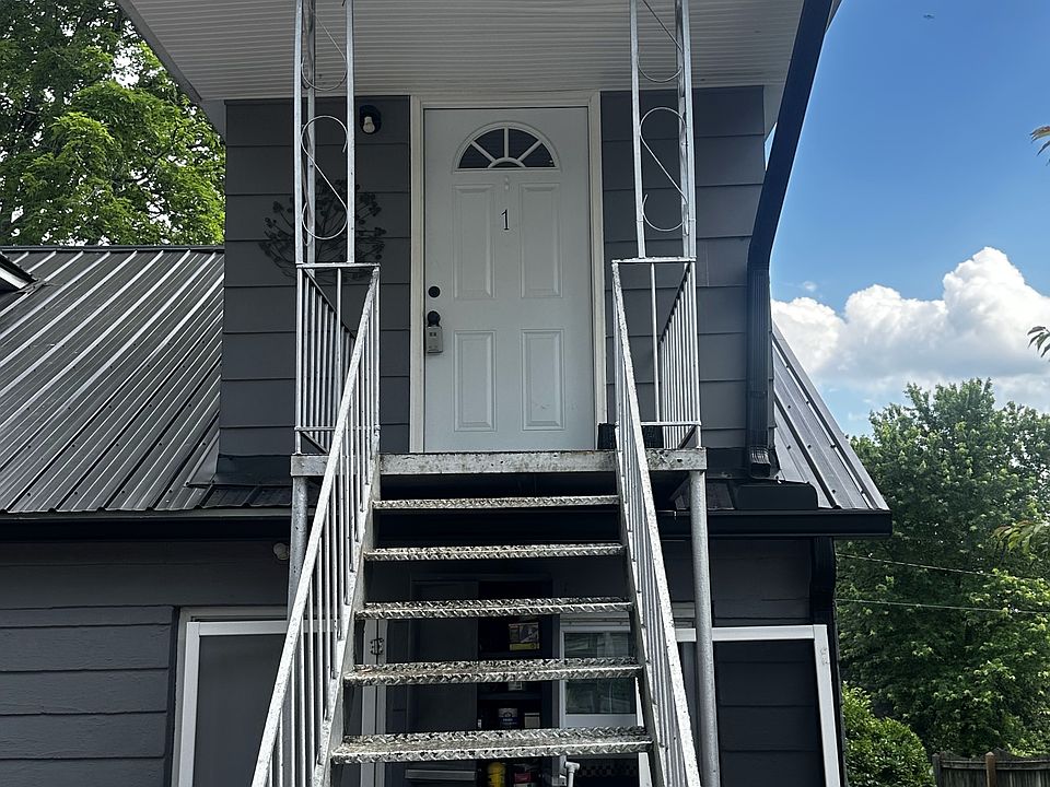 1st image of 3121 Conner Dr #1