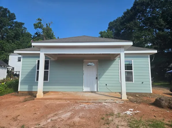 821 Apex Rd, Columbus, GA 31904